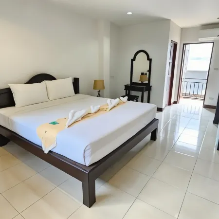 Panupong Hotel