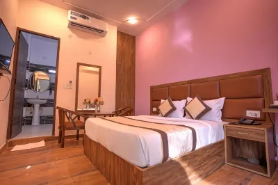 Hotel Stiltstay Hotels near Gulmohar Park