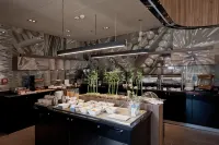 Qubus Hotel Bielsko-Biała - 朝食