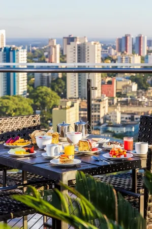 Viale Tower Hotel Отели рядом с достопримечательностью «Igreja São Paulo Apóstolo»