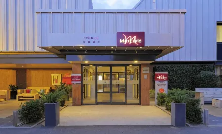 Mercure Hotel Zwolle Отели в г. Hattemerbroek