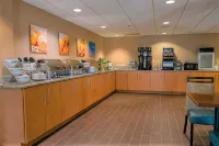 Comfort Inn & Suites Patriots Point - breakfast