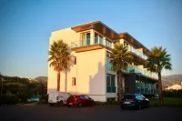 Whalesbay Hotel Apartamentos โรงแรมใน