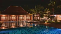 The Nalaya Hotel & Resto - Pools
