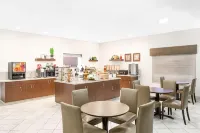 Ramada by Wyndham Olds Hotels in Didsbury