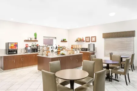 Ramada by Wyndham Olds