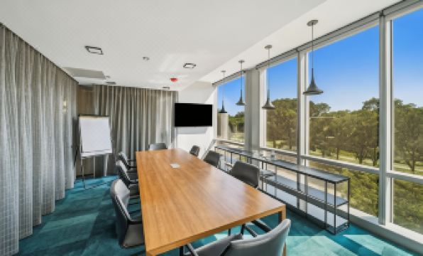 Sentral Michigan Avenue