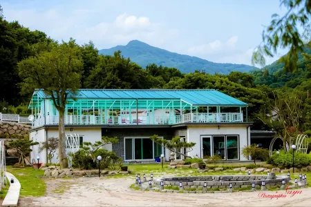 Gurye Navitran Pension Отели в г. Куре