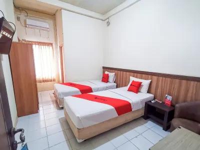 RedDoorz @ Jalan R Sukamto Palembang Hotel a 