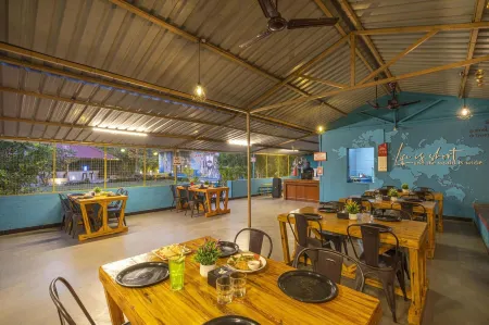 Zostel Kolad Отели в г. Райгад