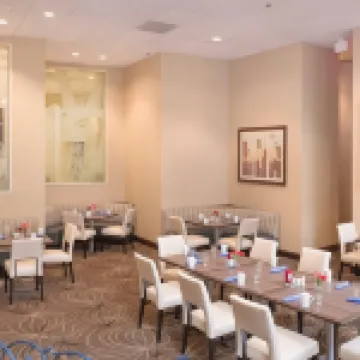 DoubleTree by Hilton Hotel Boston - Milford Hotels in Milford