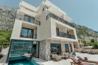 Boutique Hotel Casa del Mare - Vizura - Pools