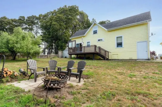 Family Farmhouse in Fort Bragg