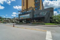 Apt em Cond C/ Piscina Aquecida em Floripa Cur0716 Hotels near Floripa Mall