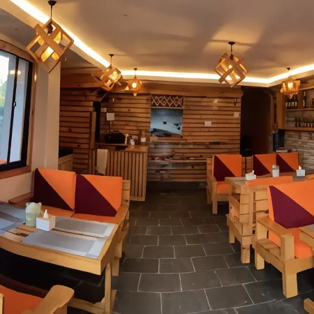Bandipur Samira Homestay & Mountain View Restaurant
