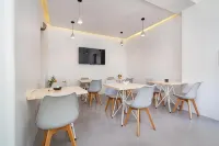 Vincenzo Family Rooms