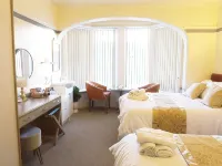 OYO Lily Hotel Blackpool โรงแรมในแบล็คพูล