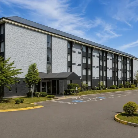 Quality Inn & Suites Everett Отели в г. Эверетт