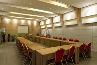 Jincheng Hotel (Bazhou Shengfang Town)
