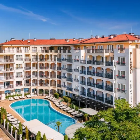 Avenue Deluxe Hotel