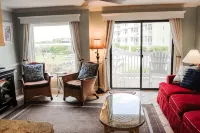 3 Bedroom 2BA Condo Indoor Outdoor Pool Ocean Front Pebble Beach