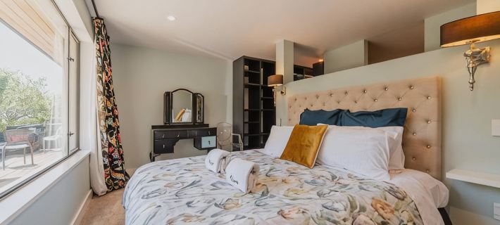 2BR Stay with Fireplace Hot Tub BBQ - Tasman Hotels in Lake Tekapo
