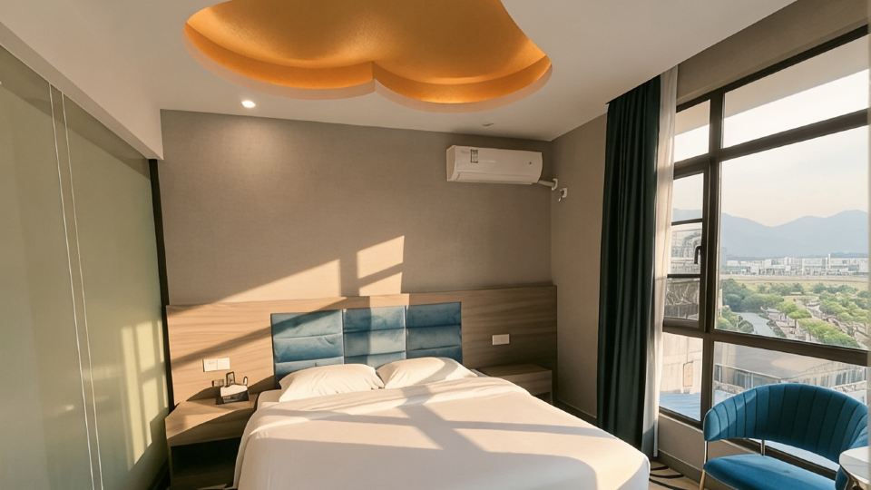 Shunhuage Hotel (Guilin University of Electronic Science and Technology Huajiang Campus Shop)