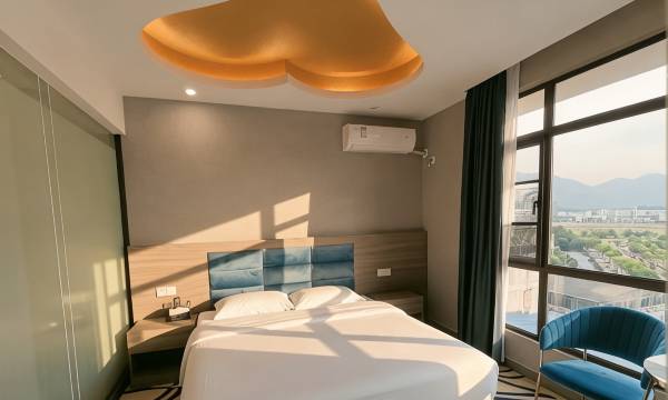 Shunhuage Hotel (Guilin University of Electronic Science and Technology Huajiang Campus Shop)