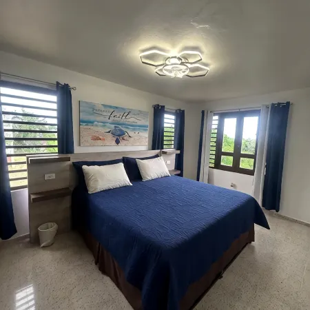 Charming 3-bedroom house with WiFi, AC in welcoming Rincón P.R.