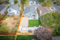 Modern Western Retreat Pet Friendly 4 bed 2 bath