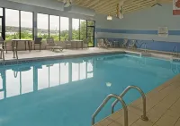 Park Inn by Radisson, Sydney - Pools