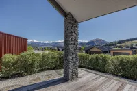 Lake View Heights - Luxury large modern House (244 sq mtr)
