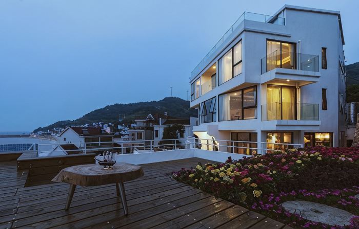Sea Village Pure Self Hotel