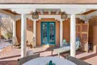 Downtown 100 Year Adobe - Walk to the Santa Fe Plaza & Railyard District - Condos