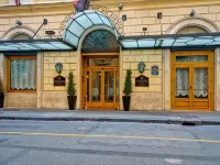 Aria Palace 共和國區附近的飯店