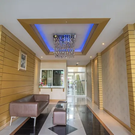 Sansuk Apartment