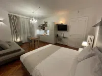 The Crystal Suite - Gorizia Central Apartment