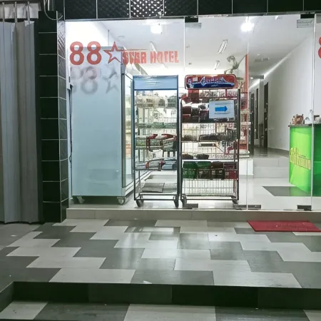 88 Star Hotel Отели рядом с достопримечательностью «Парк с озером»