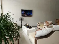 Baishun Family Hotel - parking