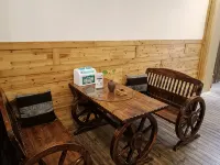 Qingcheng Old Courtyard Homestay (Jiezi Ancient Town) - Inns