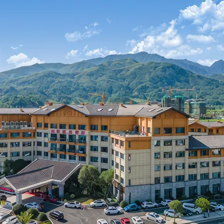 Tangshun Hot Spring Resort