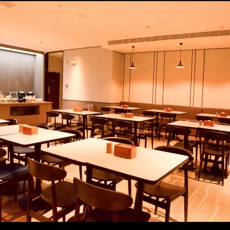 HanTing Hotel (Shenqiu Renmin Avenue)