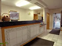 Best Western Paradise Inn - parking