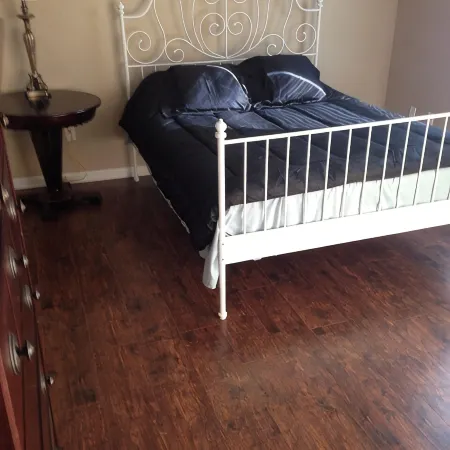 Beautiful 2 Bedroom Luxury Loft in the heart of Aurora