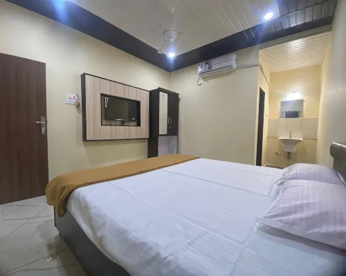 Sea Shell Beach Resort Отели в г. Дивеагар
