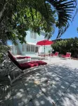 Adorable Beach House, Concha Azul in Sea Beach!