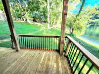 White River Lodge #1 - Stuga