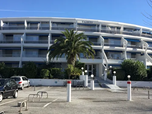 Rent apartment in la grande Motte, couchant district with air conditioning