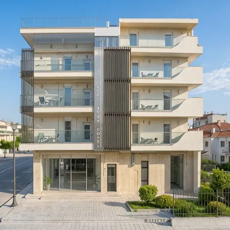 Hotel Avra