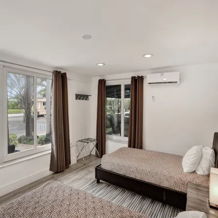 Tropical Oasis close to all South Florida offers!